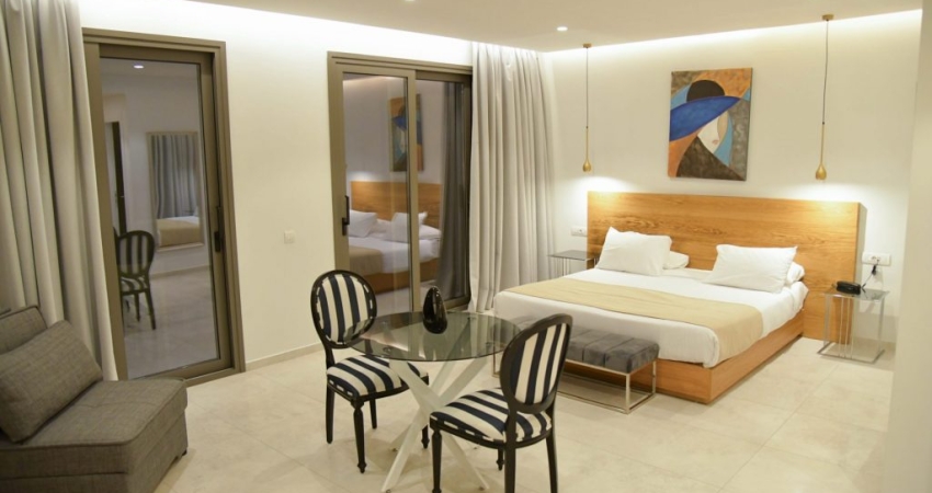 Mythical Coast Hotel