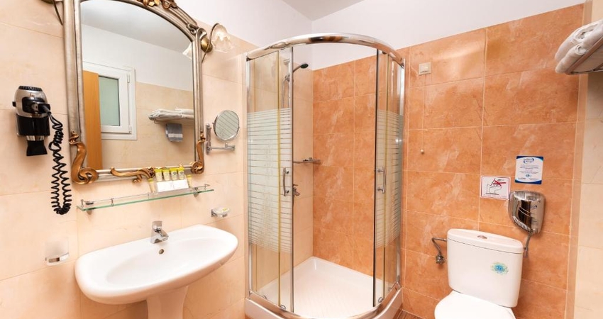 YILBAŞI ÖZEL 3 GÜN 2 GECE MİDİLLİ ADASI TURU 4 YILDIZ HELIOTROPE OTEL