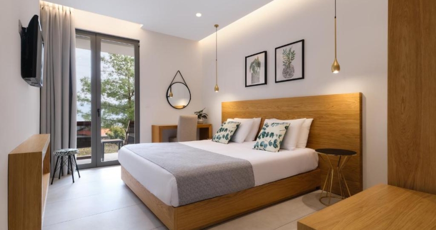 SEVGİLİLER GÜNÜ ÖZEL 2 GÜN 1 GECE MİDİLLİ ADASI TURU MYTHİCAL COAST