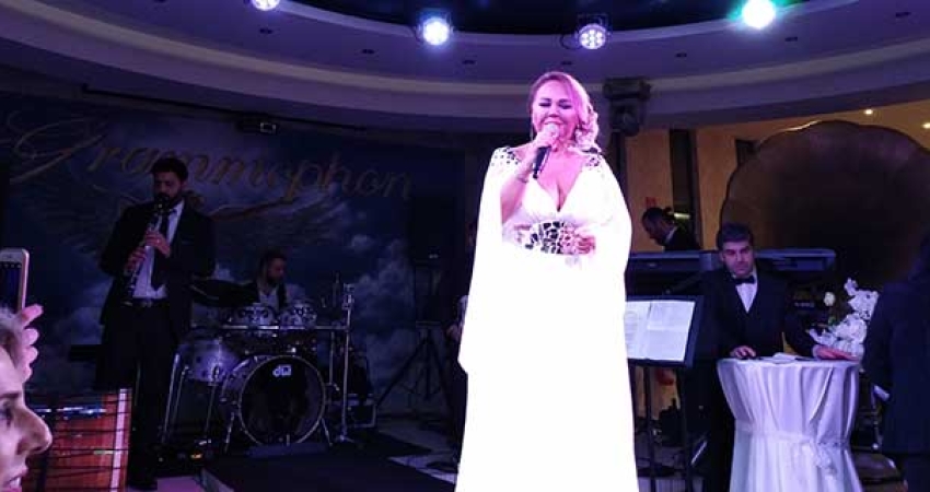 SAFİYE SOYMANLA KADINLAR MATİNESİ